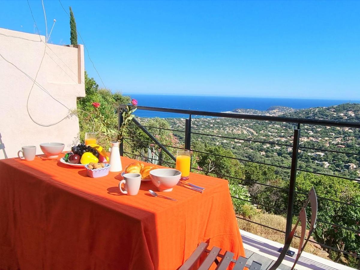 Holiday Home Les Terrasses De L'Eau Blanche-4 By Interhome Cavalaire-sur-Mer Exterior foto
